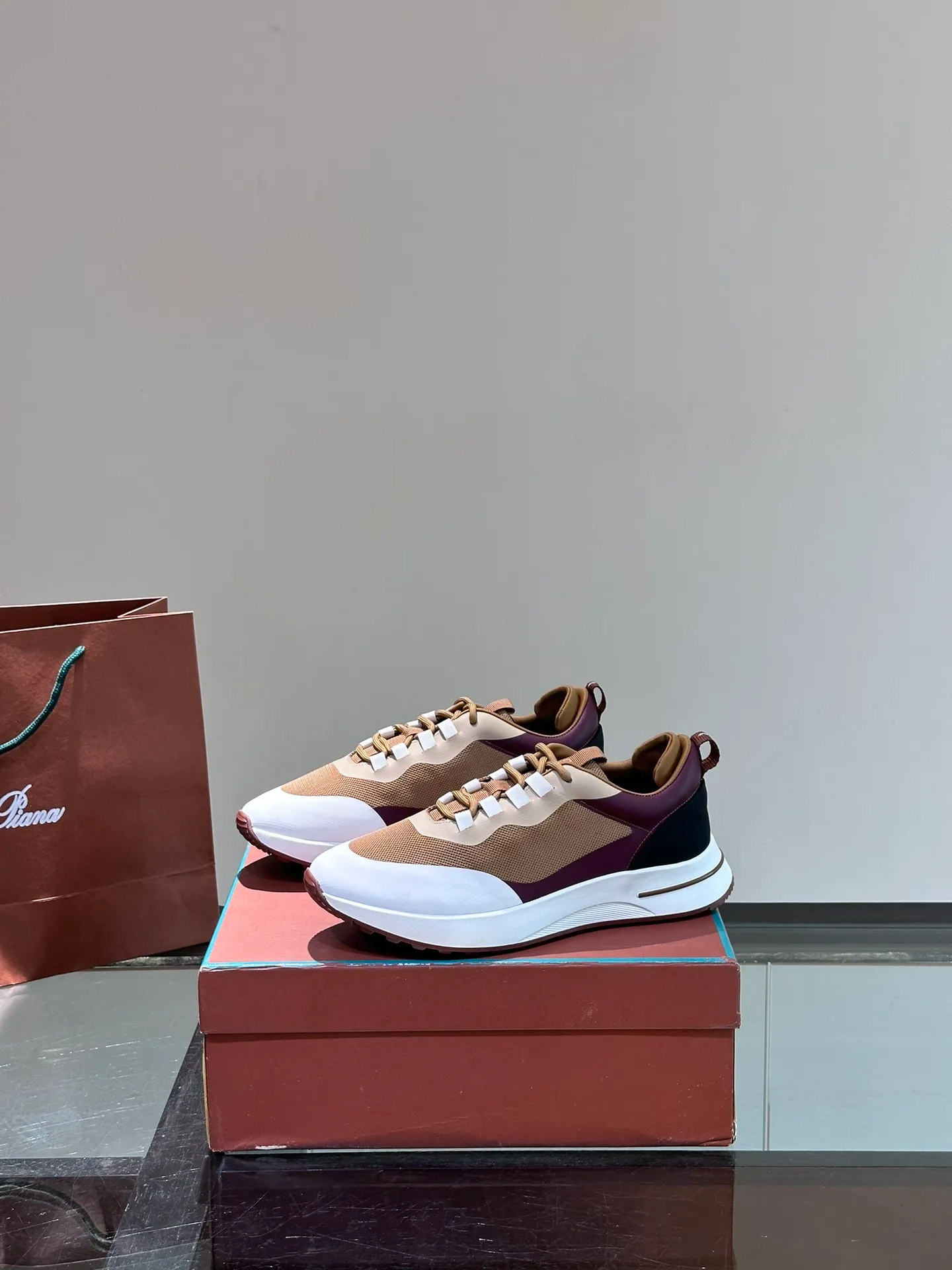 Factory price: 540💰Loro men's shoes💰iana niche Loro classic jogging shoes, men's lace-up casual shoes and sneakers, high-quality lightweight and comfortable fabrics, suitable for outdoor leisure, the color scheme is young and energetic, and it looks great with sportswear or casual suits! Size: 39-45 (46 customized)